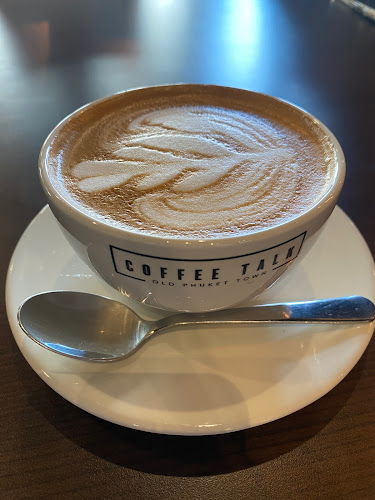 Coffee Talk Old Phuket Town - การบริการอาหารและที่พัก