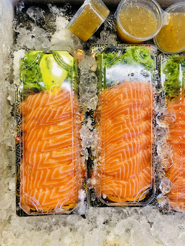 Hey! Sushi ซูชิแม่ลูกอ่อน สาขาในตลาดปากซอยเนินพลับหวาน - อำเภอบางละมุง