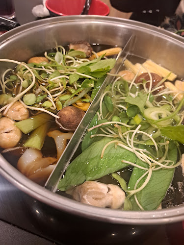 Opinii despre SHABU 21 สาขาอ่าวอุดม (หลัง ม.เกษตรศรีราชา) în อำเภอศรีราชา - การบริการอาหารและที่พัก