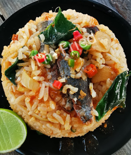 ข้าวผัดกระทะเหลี่ยม meet&eat นครปฐม - อำเภอเมืองนครปฐม