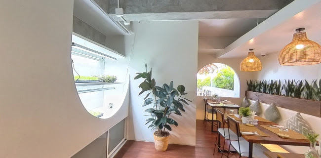 So French Restaurant and Bar