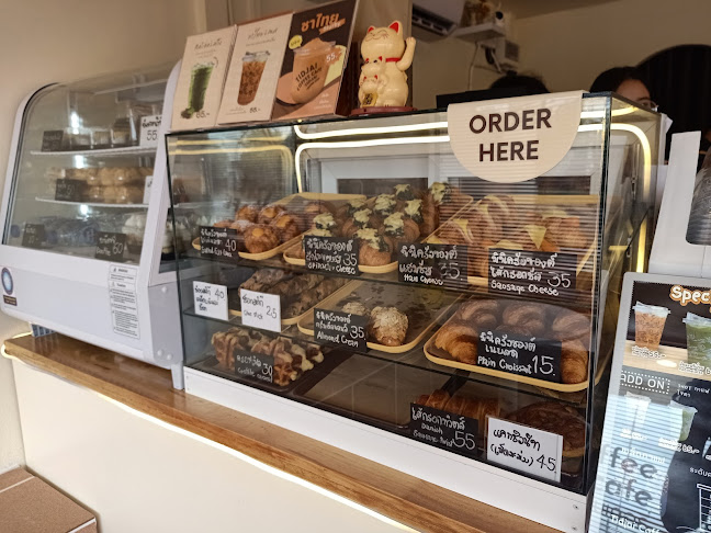 Tidjai coffee Cafe (สาขา2 ร้านสีส้ม) - การบริการอาหารและที่พัก