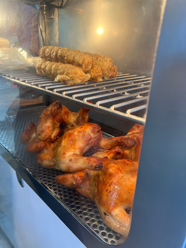 อนันตชัยไก่อบ - การบริการอาหารและที่พัก