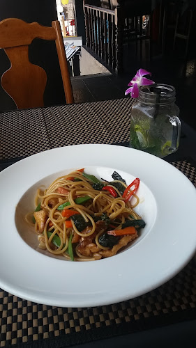 Opinii despre Two Chefs Kata Beach în อำเภอเมืองภูเก็ต - การบริการอาหารและที่พัก