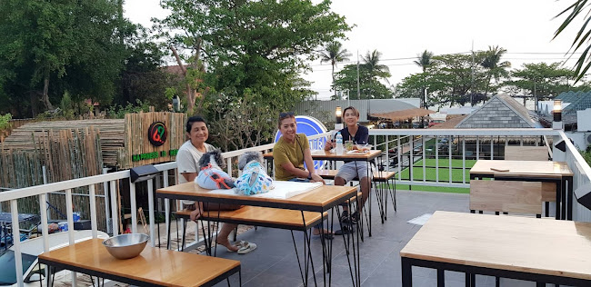 Opinii despre Liqueur Jomtien Beach în อำเภอบางละมุง - การบริการอาหารและที่พัก