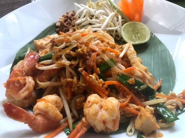 ครัวมาลี เฉวง - การบริการอาหารและที่พัก