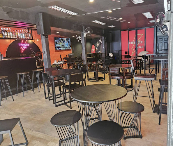 Comentarii opinii despre Thunder Bar Phuket