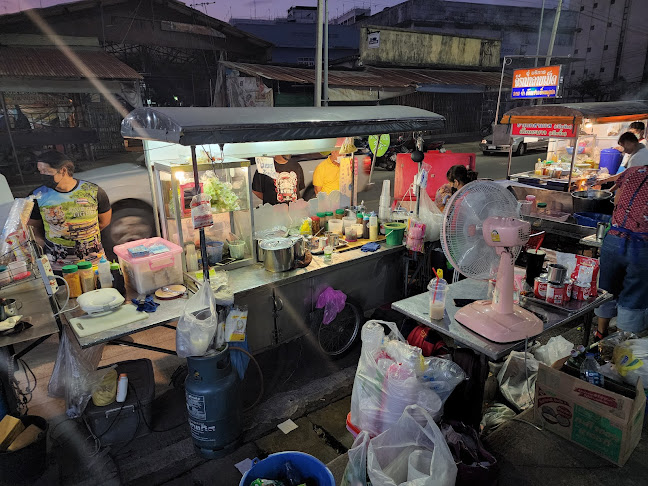 ไอศกรีมโต๊ะแดงนครสวรรค์