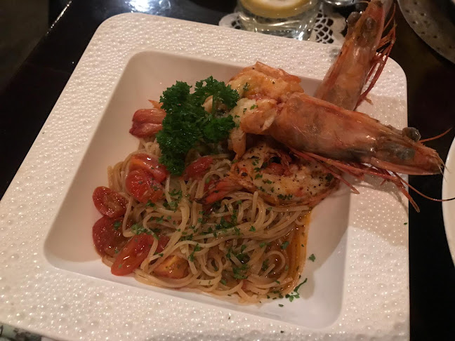 352 ถ. ภูเก็ต ตำบลตลาดใหญ่ อำเภอเมืองภูเก็ต ภูเก็ต 83000