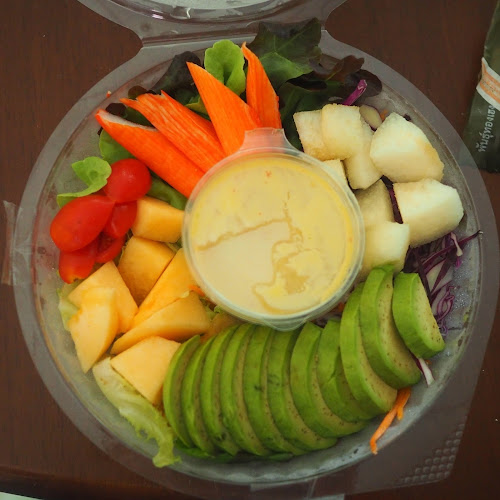 นมหมีล้วนๆ&สลัดผัก-โล - การบริการอาหารและที่พัก