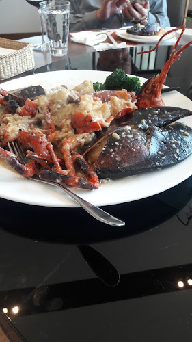 ซอส โดย เชฟ วอง - การบริการอาหารและที่พัก