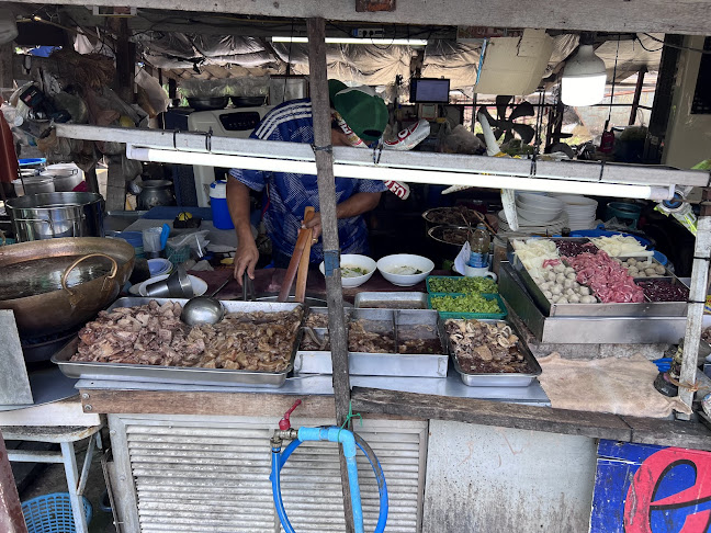 Opinii despre นายเก่งคลองสี่ ก๋วยเตี๋ยวเนื้อวัวรสเยี่ยม în อำเภอธัญบุรี - การบริการอาหารและที่พัก