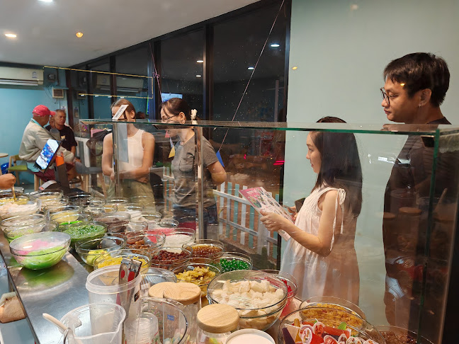 คาเฟ่กลางเมือง | ยู้ฮู หวานเย็น - การบริการอาหารและที่พัก