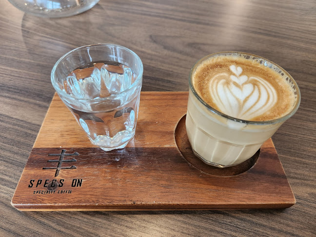 Opinii despre Specs on Specialty coffee în อำเภอหาดใหญ่ - การบริการอาหารและที่พัก