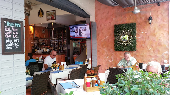 Friends cafe Jomtien - อำเภอบางละมุง