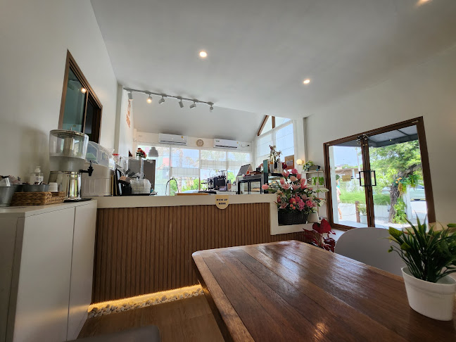 Comentarii opinii despre Santrio Coffee and Dessert