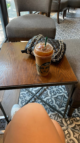 Comentarii opinii despre Starbucks Coffee The Avenue Pattaya