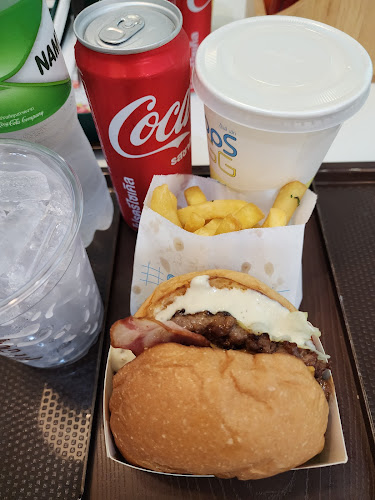 Comentarii opinii despre OopS burger สาขาปทุมทอง พิษณุโลก