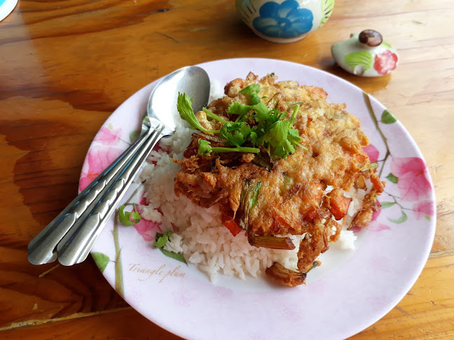 Opinii despre Three old ladies Thai Food în อำเภอเมืองจันทบุรี - การบริการอาหารและที่พัก