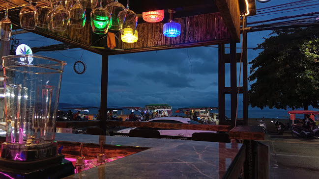 Opinii despre Sea Zaa Cafe în อำเภอบางละมุง - การบริการอาหารและที่พัก