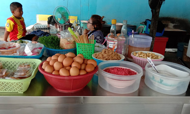 ผัดไทยป้าเป้า สถานีรถไฟนครสวรรค์ - อำเภอเมืองนครสวรรค์