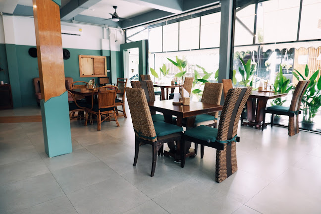 Austin Ribs Phuket - การบริการอาหารและที่พัก