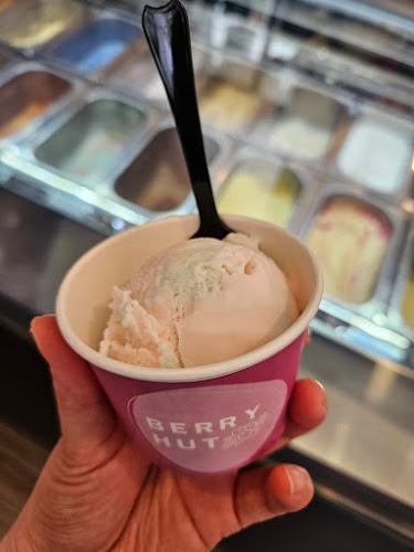 Comentarii opinii despre เบอร์รี่ฮัท berryhut