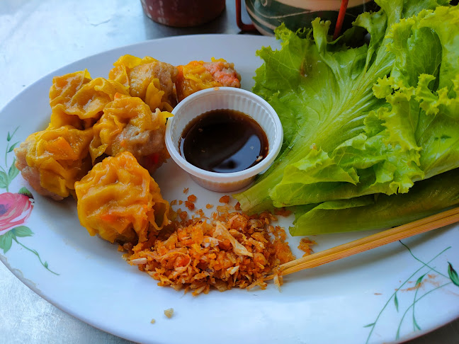 กนกภัณฑ์ - การบริการอาหารและที่พัก