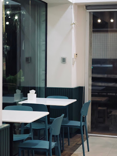 บาจีปัง นมสด - การบริการอาหารและที่พัก