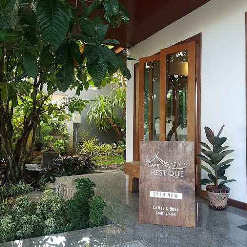 Cafe Restique