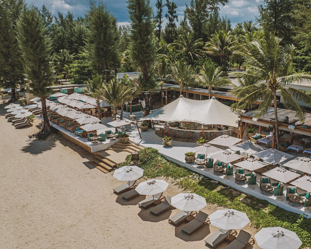 Catch Beach Club - การบริการอาหารและที่พัก