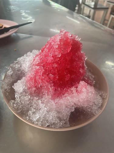 ลกเที้ยน ศูนย์รวมอาหารพื้นเมืองภูเก็ต - อำเภอเมืองภูเก็ต