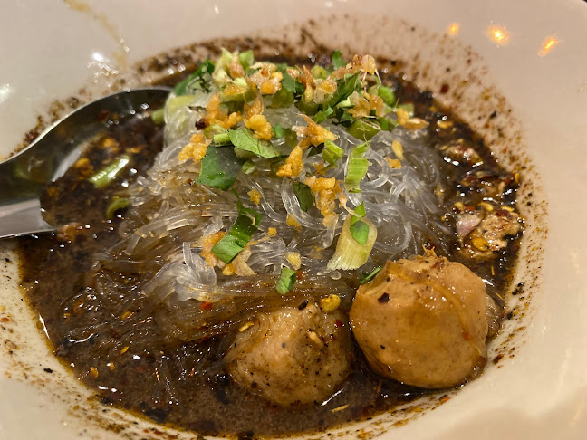 Comentarii opinii despre นัวร์ ส้มตำ สตรีทฟู้ด สาขา 2 - Thai Street Food