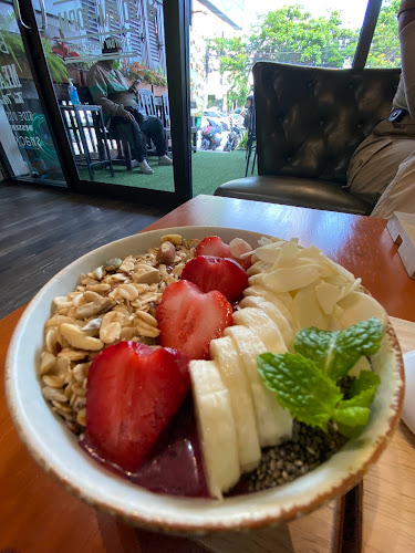 Easy Health - การบริการอาหารและที่พัก