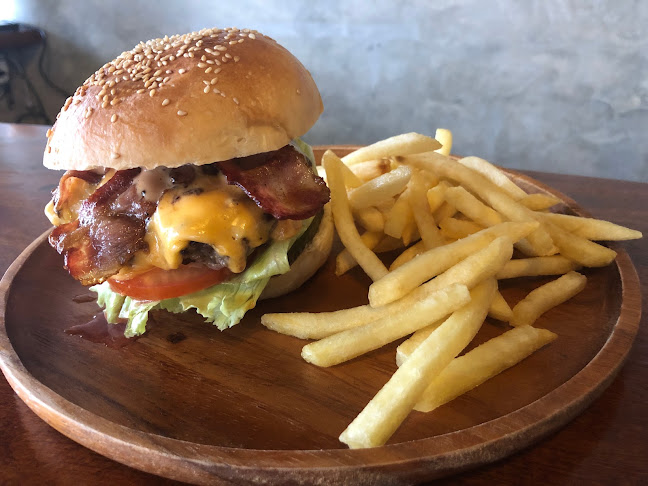 Opinii despre Dar's Burger în อำเภอกะทู้ - การบริการอาหารและที่พัก