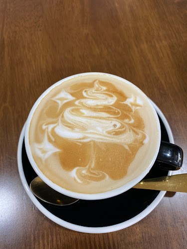 Comentarii opinii despre Crème Café Phuket