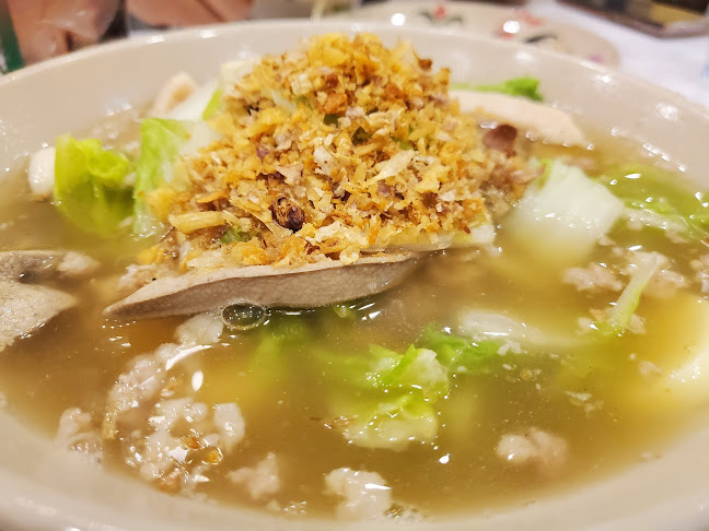 ร้านกิมลั้งข้าวต้มกุ๊ย - การบริการอาหารและที่พัก