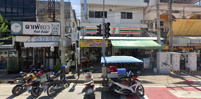 คาเฟ่แมวCat is