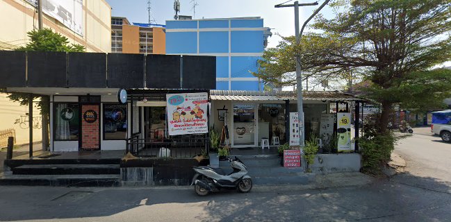 owl cha สนามจันทร์