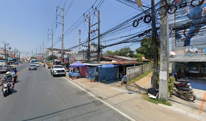 ร้านผลไม้หญิงมีน โกบ่าว