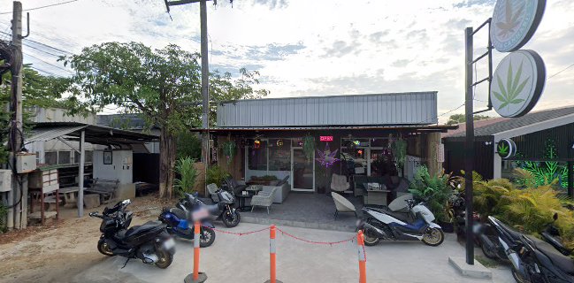 Two Wheels coffee & Scooter for rent