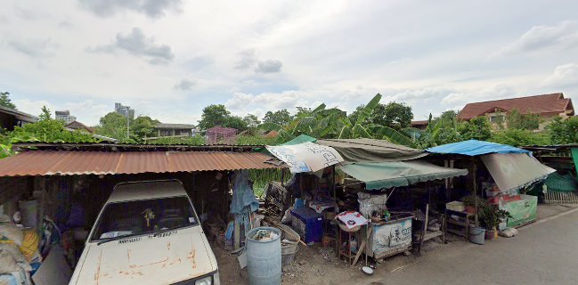 ส้มตำ&ไก่ย่างในซอย