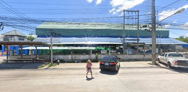 ตลาดเอื้อมนาเกลือ