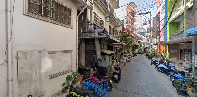 Дешевое простенькое кафе для местных