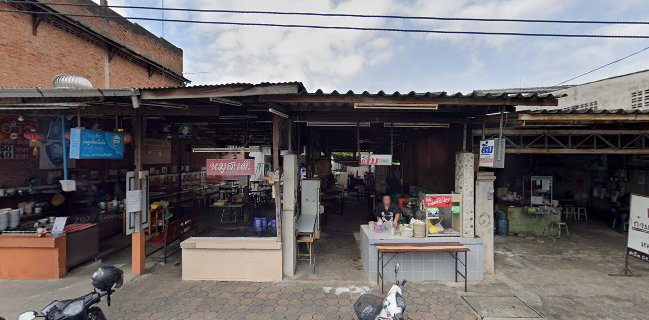 ติ๋ม ราดหน้าไก่ไทย คะน้ากรอบ