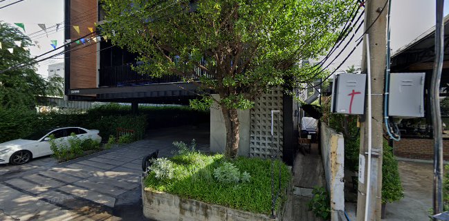 X10 เมืองทอง