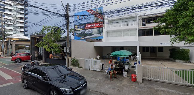 Local Street Food Lady