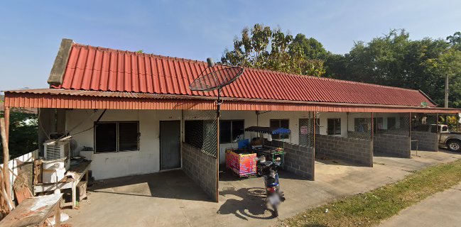 โต๊ะแดง