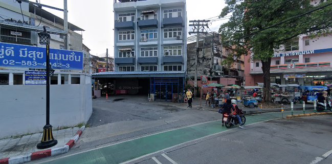 ปาท่องโก๋ แพรวา