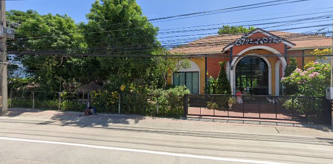 Orange House Cafe Pattaya (ตำหลายคาเฟ่ พัทยา)